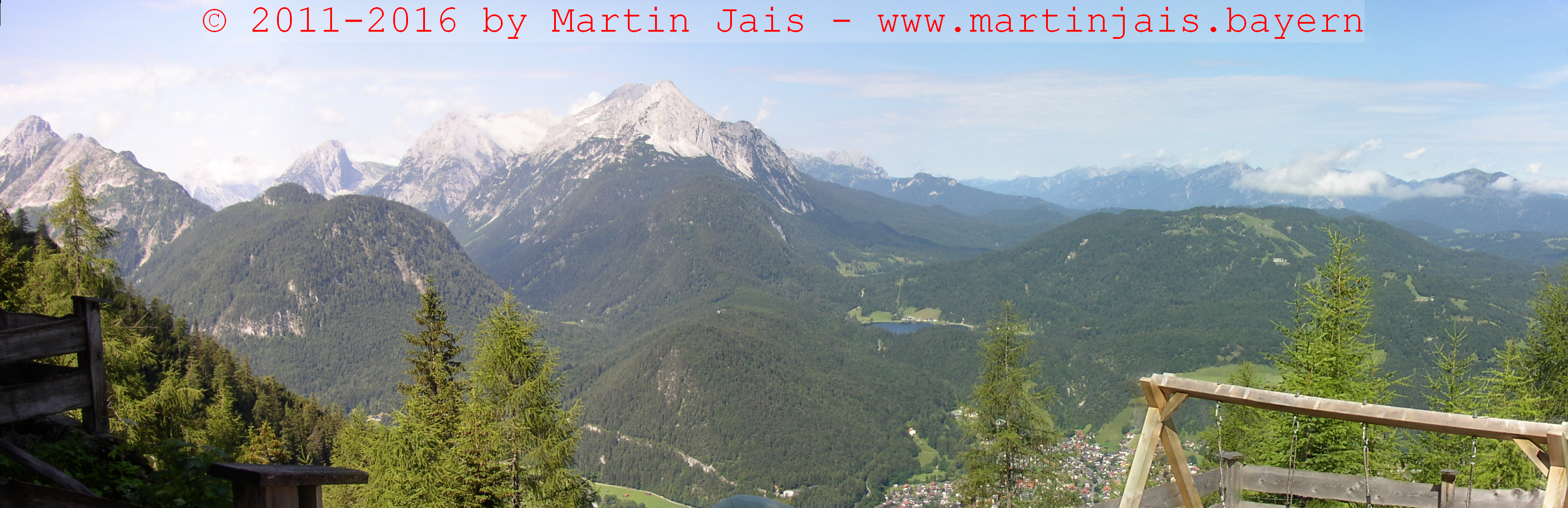 Panorama_Richtung_Kranzberg_und_Wettersteingebirge